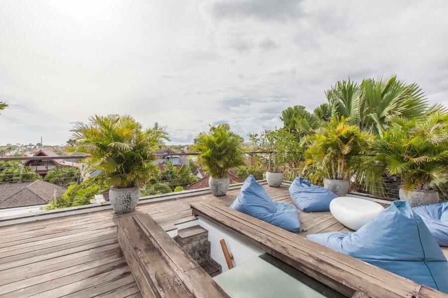 Apartment with Hot Tub in Seminyak
