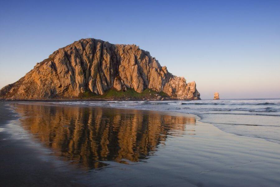California-Morro-Rock-iStock-174904461-small