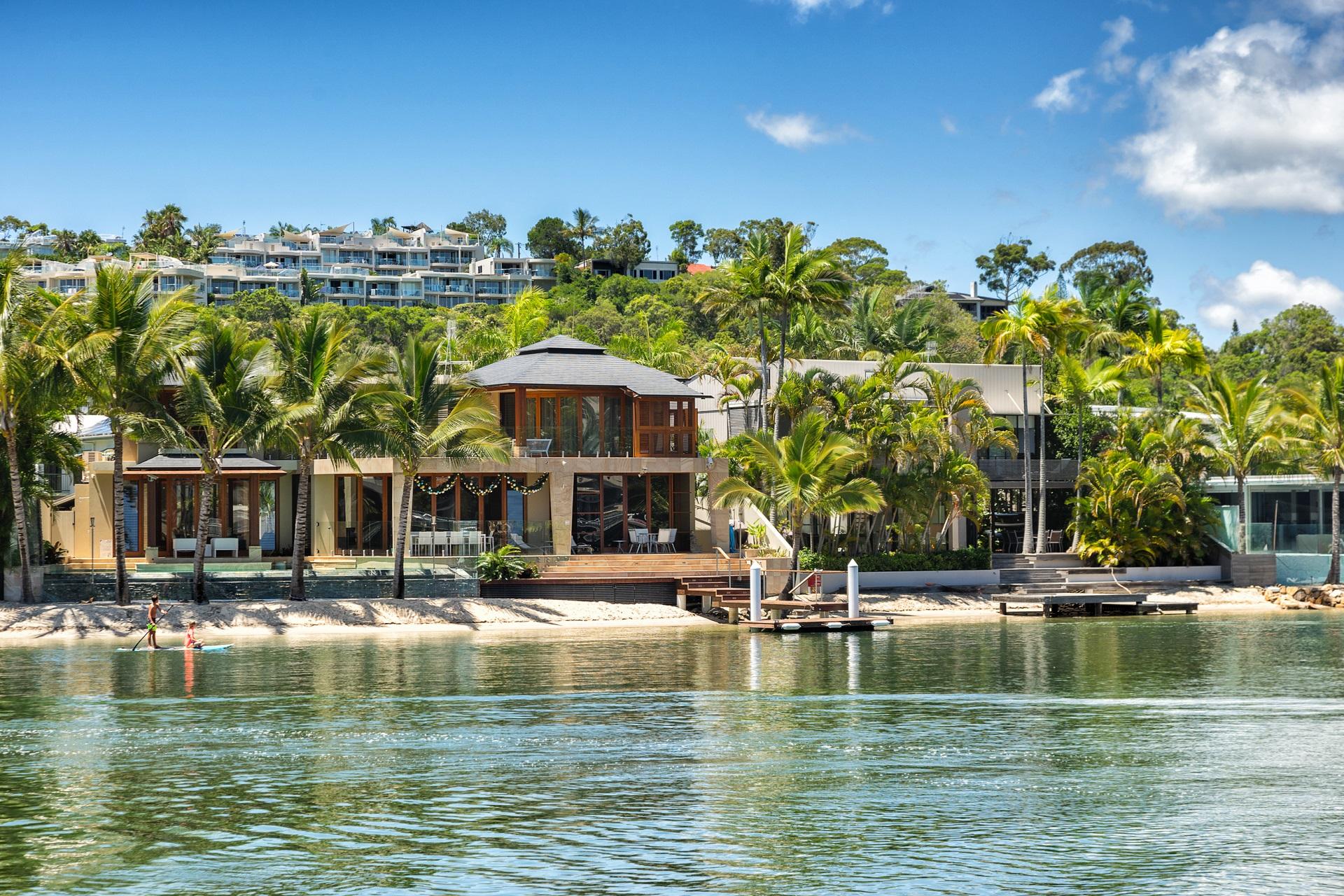 Waterfront Hotel in Noosa