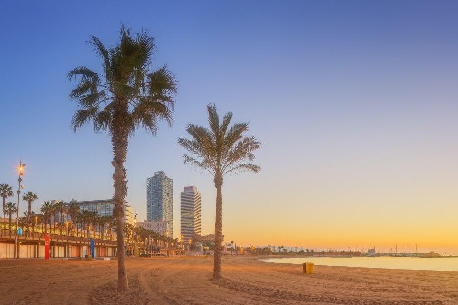Praia de Barceloneta em Barcelona