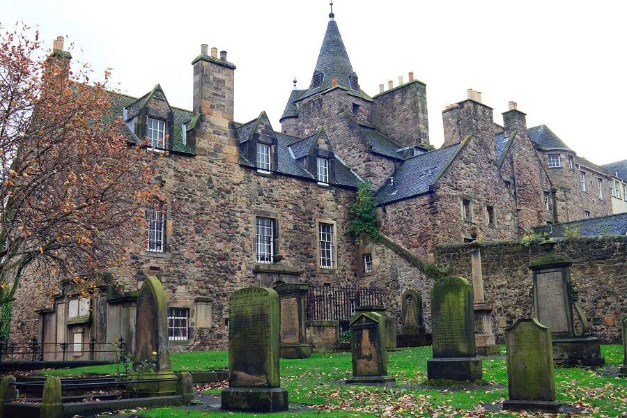 Greyfriars-Kirkyard_edinburgh_scotland_shutterstock_51524674