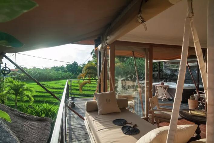 Sleeping in a treehouse and enjoying the view over rice terraces