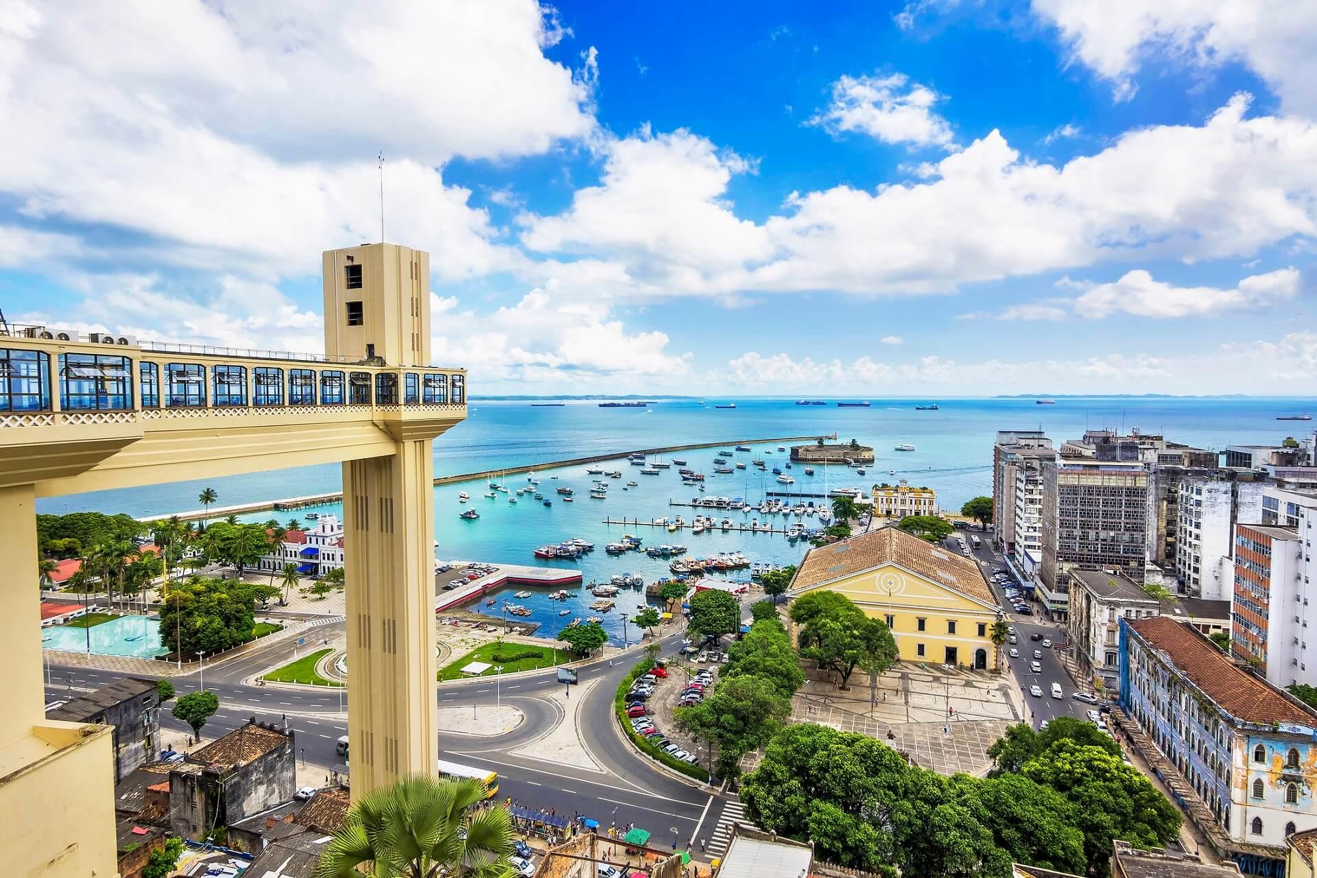 The Elevador Lacerda takes you from the upper to the lower district