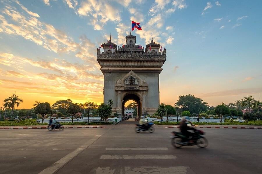 Patuxai Victory Monument