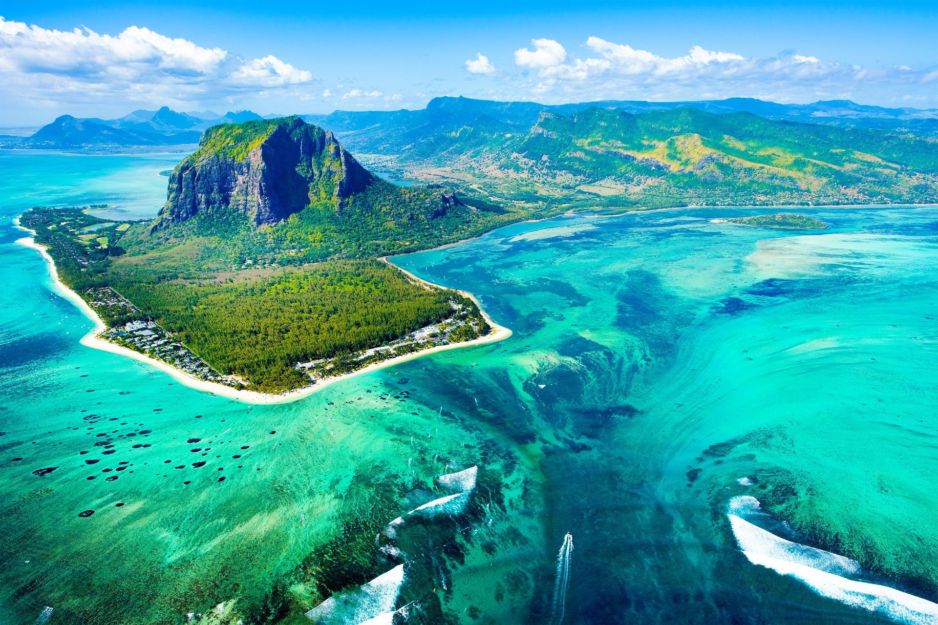 The underwater waterfall in Mauritius.