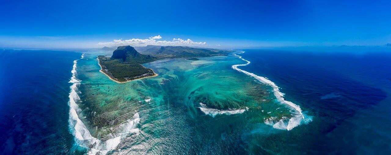 Underwater waterfall in Mauritius