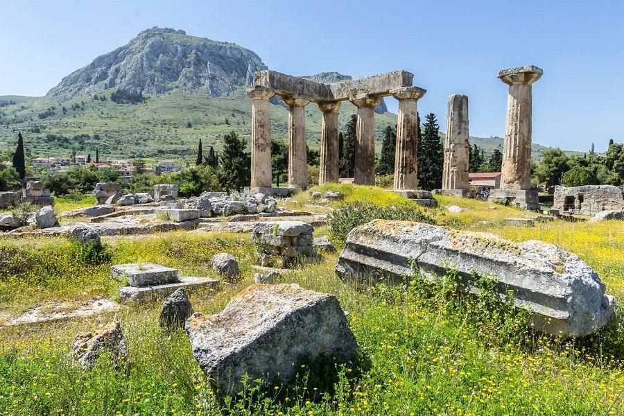 Ruins of the Temple of Apollo in ancient Corinth