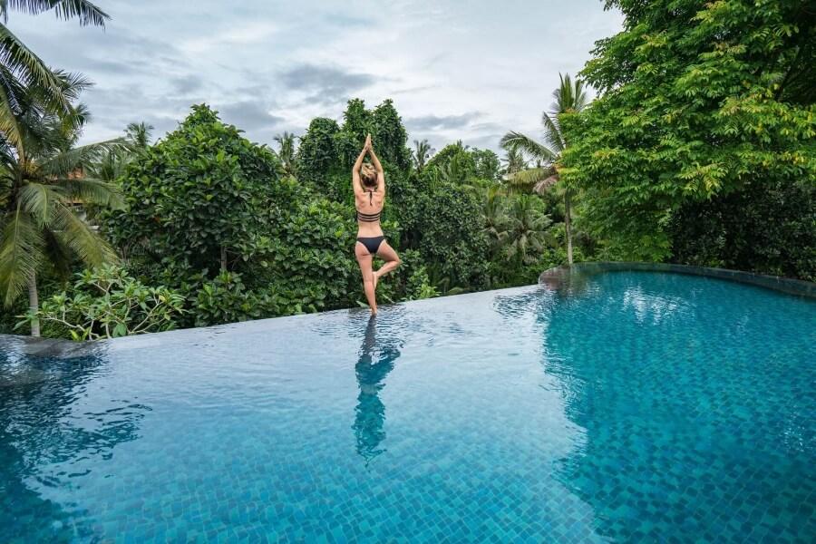 Ubud_Infinitypool_iStock-911589218_900x600