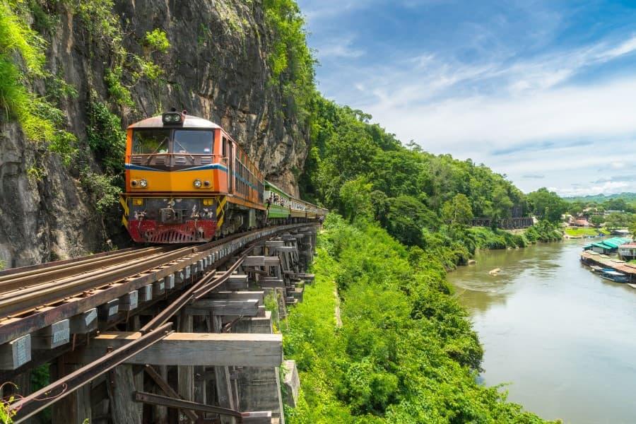 Kwai-Bridge-Thailand_Kanchanaburi_shutterstock_696595099