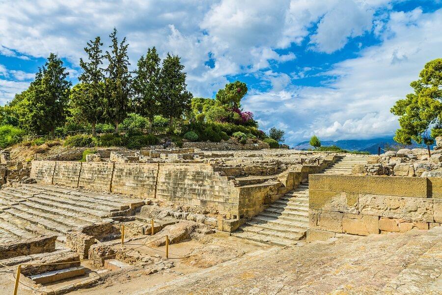 A day trip to the ruins of Phaistos is worth it!