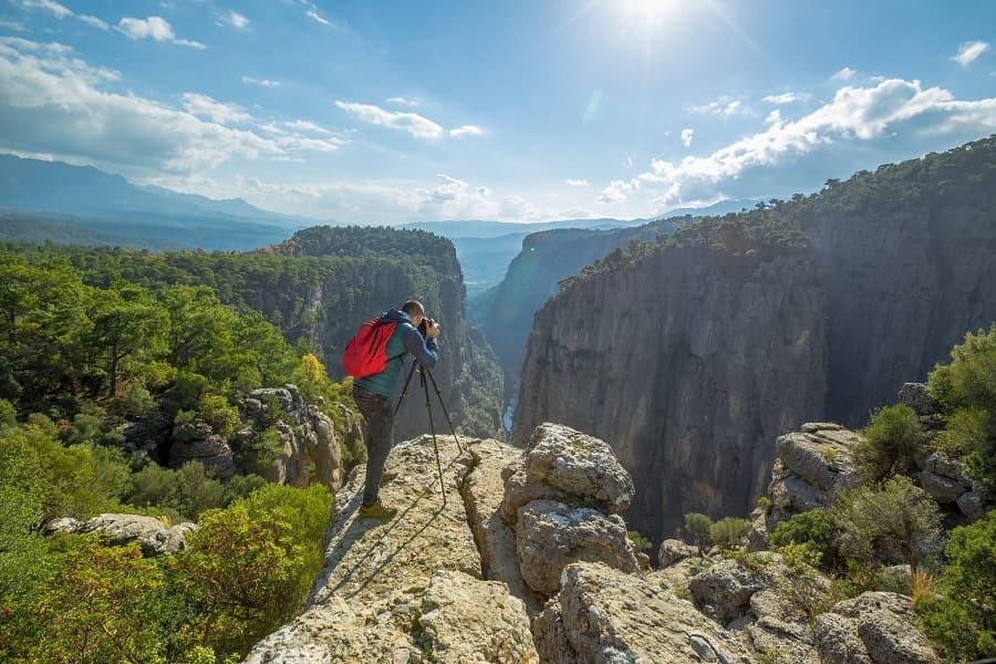 If you are in Hobart and want to start your journey with a rental car, a little road trip along National Highway 1 is definitely advisable.