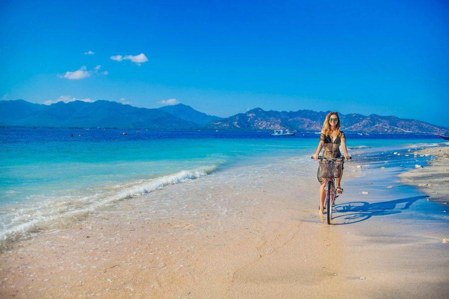 Cycling on the Gilis