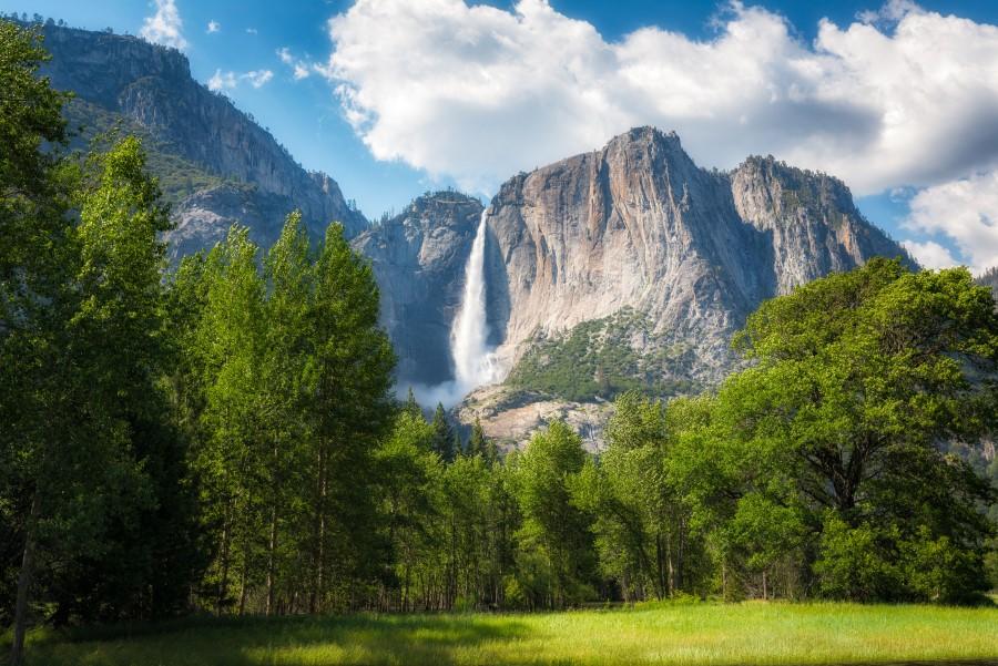 yosemite-falls_panorama_shutterstock_760262164