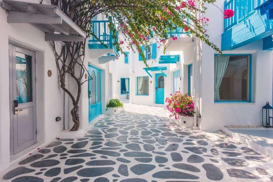 Charming alleys on Mykonos