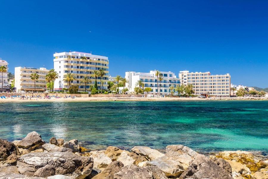 Beach and hotels of touristic town Cala Millor, Mallorca