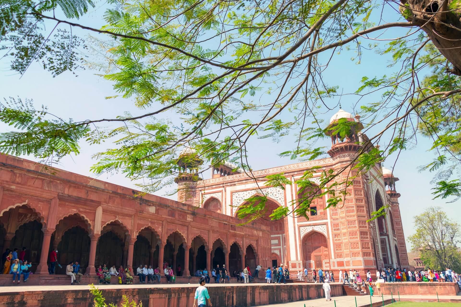Red Fort at the Taj Mahal EDITORIAL ONLY Jtasphoto iStock-920353472