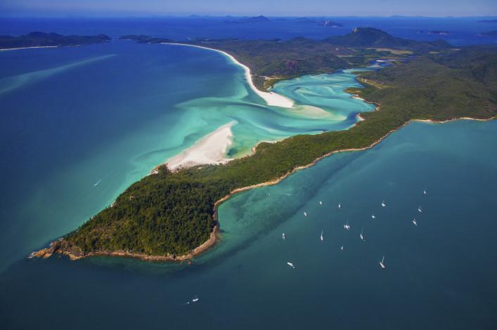 Whitehaven Beach on the Whitsunday Islands from above