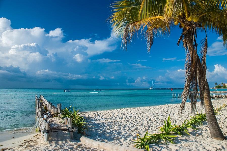 Isla Mujeres Beach in Cancun