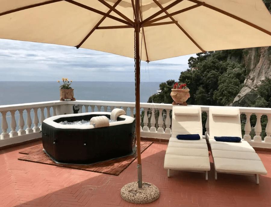 UG-Airbnb_Positano-romantic-1