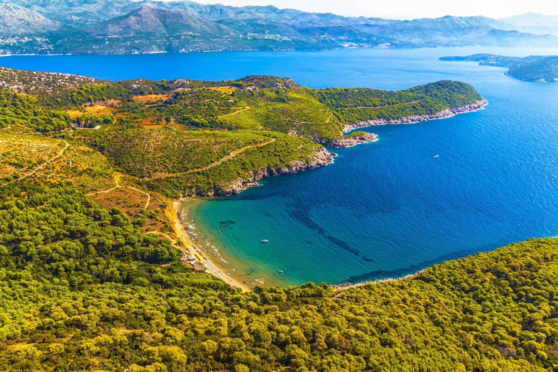Dubrovnik-shutterstock_193776716