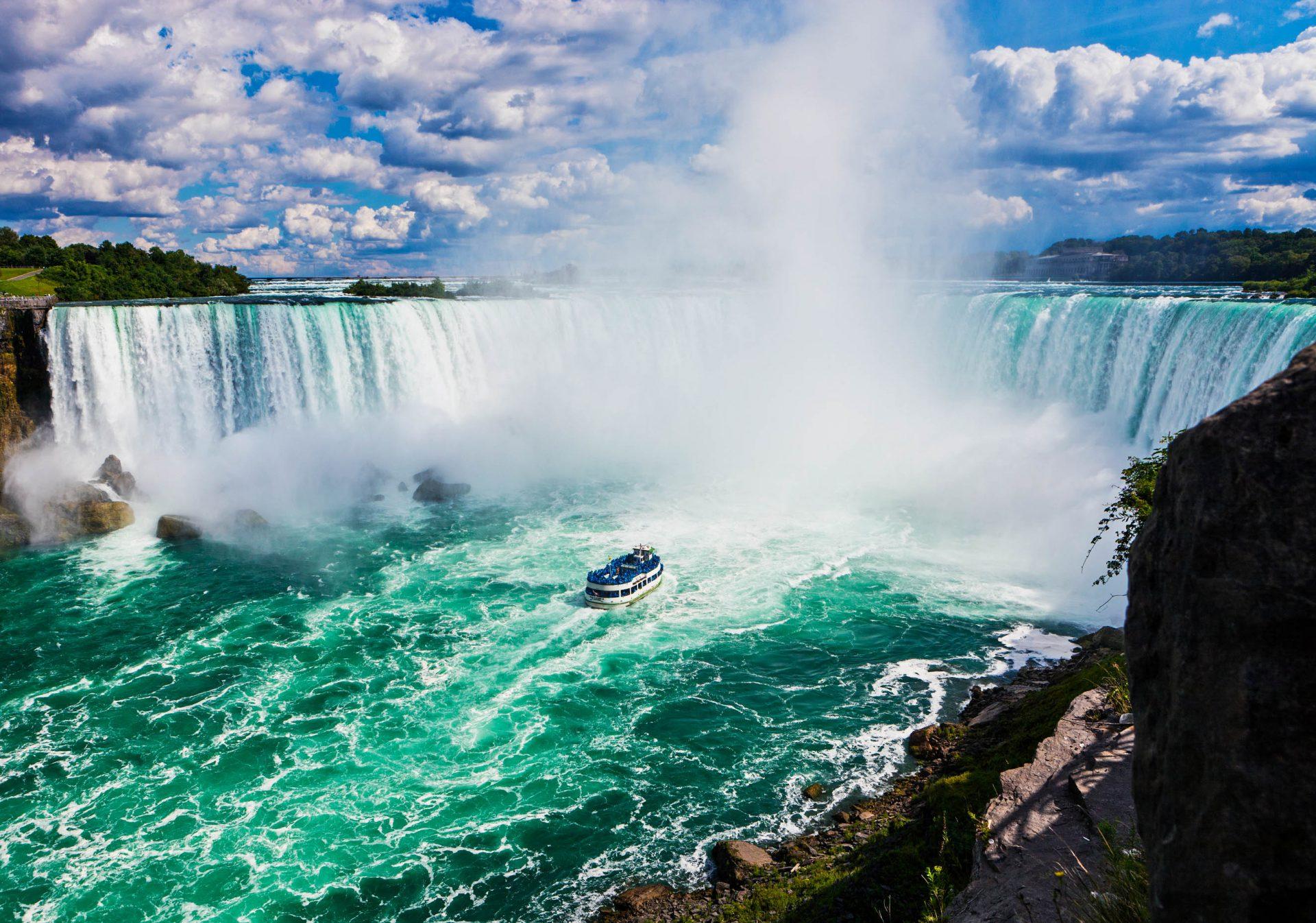 The Niagara Falls are among the most impressive waterfalls in the world