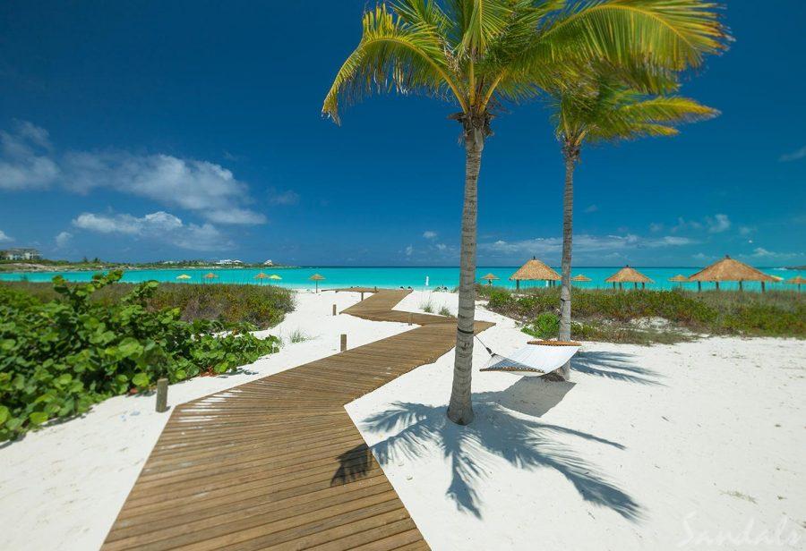 Path to the beach