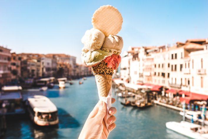 ice-cream-in-venice