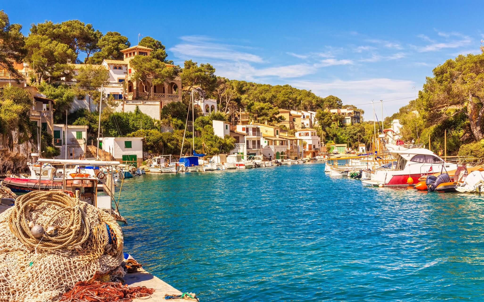 The Y-shaped bay of Cala Figuera in Mallorca