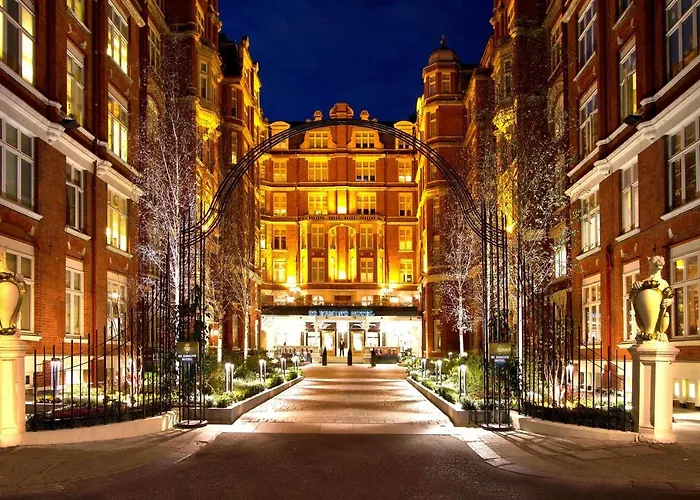 Luxury Hotels near Victoria Station, London: A Luxurious Retreat in the Heart of the City