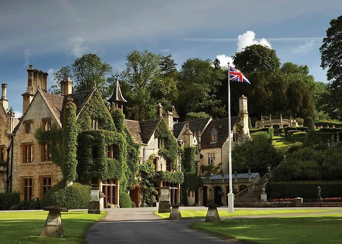 Uncover the Charm of Castle Combe Cotswolds: Top Hotels for Your Stay