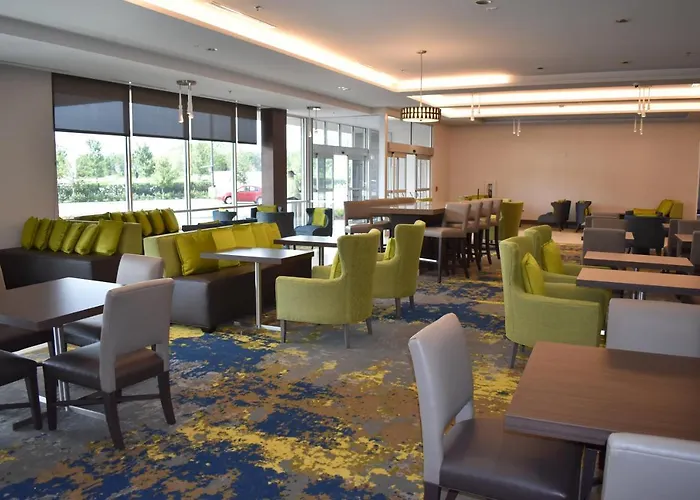 Top Hotels near Orlando Airport for Seamless Stays