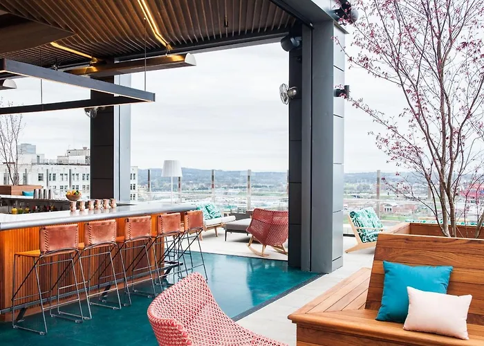 Your Ultimate Guide to the Best Hotels in Nashville, TN