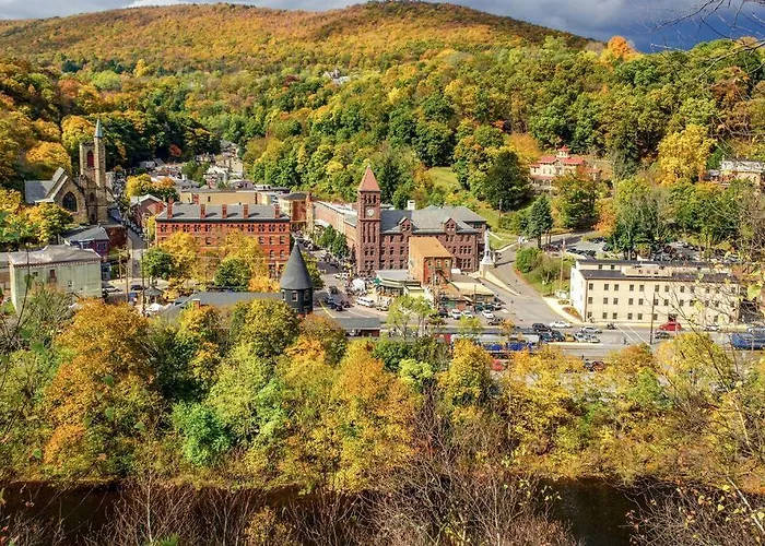 Discover the Best Jim Thorpe PA Hotels for Your Pocono Mountain Getaway
