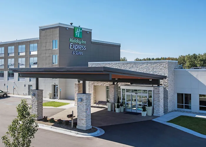 Top Ludington Hotels: Your Ultimate Accommodation Guide