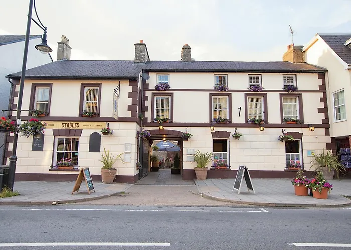 Hotels near Lampeter: Your Guide to Accommodations in this Charming Town