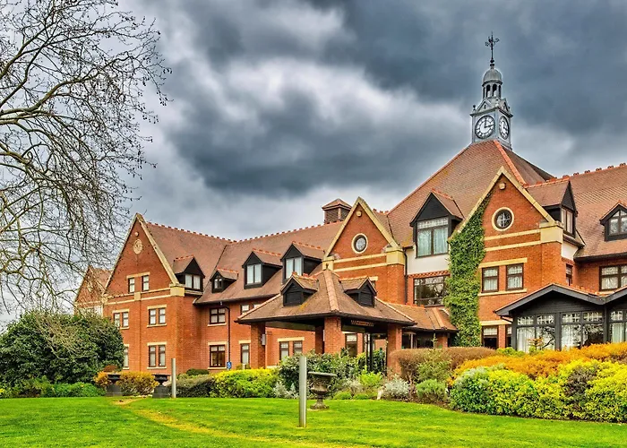 Boutique Hotels in Stratford-upon-Avon: Uniquely Luxurious Stays
