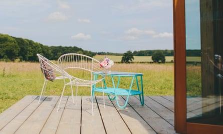 deck and chairs at The Woodcock, Norfolk