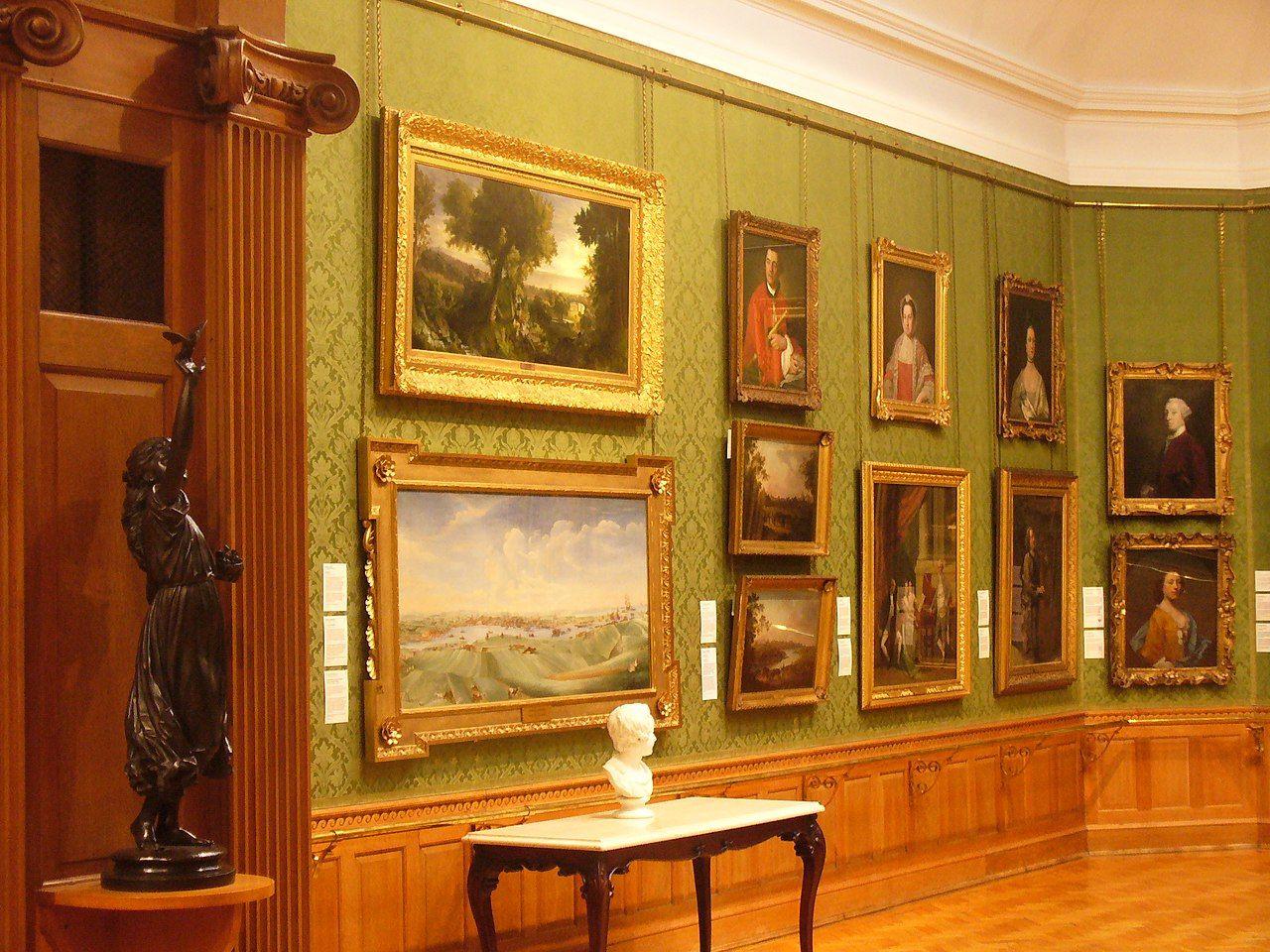 Una sala della Aberdeen Art Gallery. Credits Colin Smith