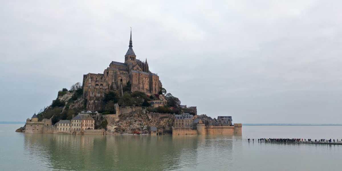 mont-saint-michel-foto-marea-ottobre