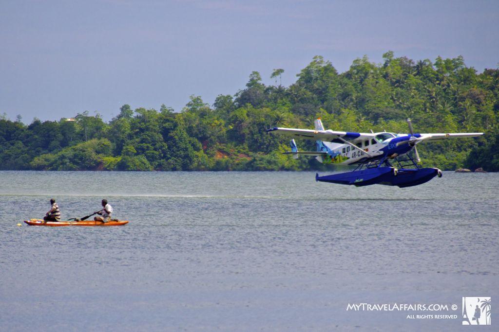 Scenic flight by Cinnamon Air